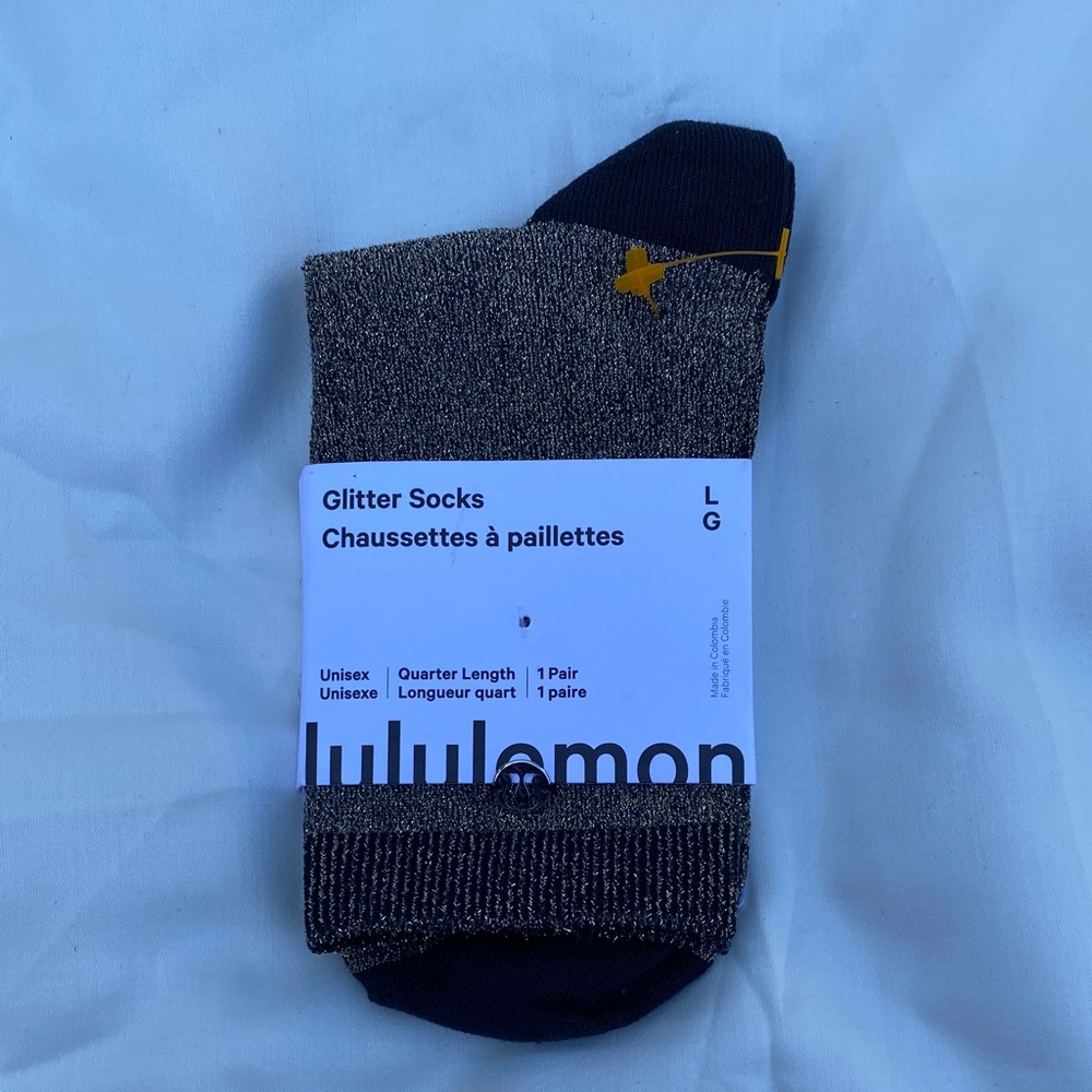 lululemon athletica Men's Gold & Black Glitter Quarter Socks